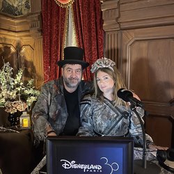 Philippe et Sandy en direct du Phantom Manor à Disneyland® Paris