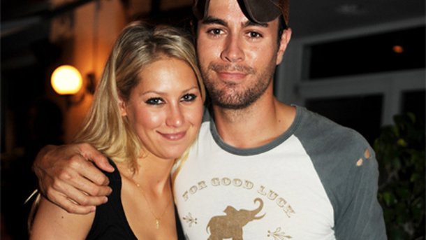 Enrique Iglesias et Anna Kournikova affichent leur amour!