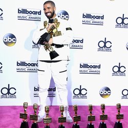 Drake a battu le record de récompenses aux Billboard Music Awards en mai 2017