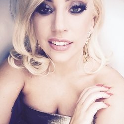 Another beautiful year I am grateful to attend be nominated and perform at the Grammys =) got my gold on!