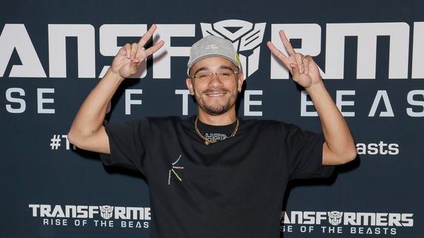 Mister V : l’influenceur prépare un film pour le cinéma