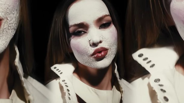 Dove Cameron inspirée par le film "Titanic" pour son dernier single "French Girls"