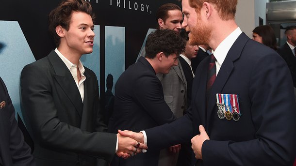 Harry Style rencontre le prince Harry!