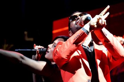 Alicia Keys: Moi et Method Man  rockin HARD!!!!!!!!! ;-) #SetTheWorldOnFire