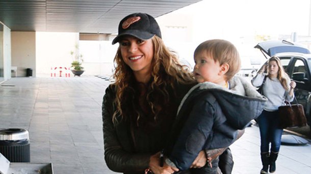 Shakira: elle suit Gerard Piqué à l’autre bout du monde!