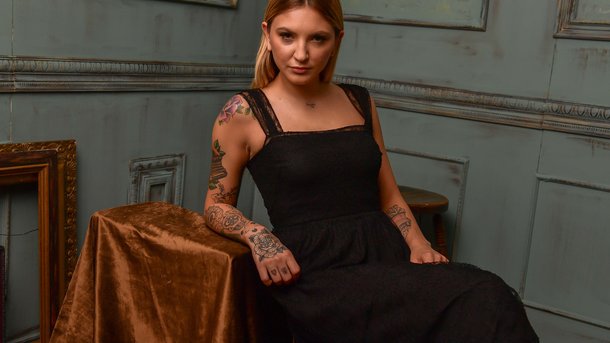 Julia Michaels dévoile les messages vocaux de ses fans