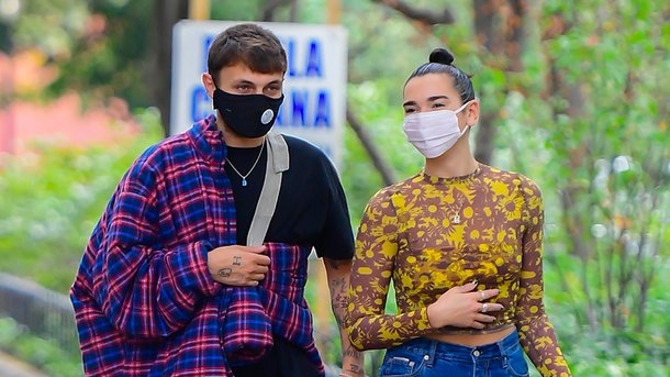 Dua Lipa: l'adorable surprise d'Anwar Hadid après les Grammy Awards!