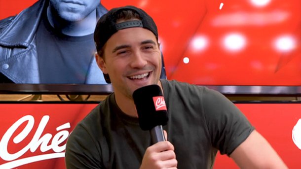 Olivier Dion se confie sur son nouvel album «Exposed» en interview Chérie FM