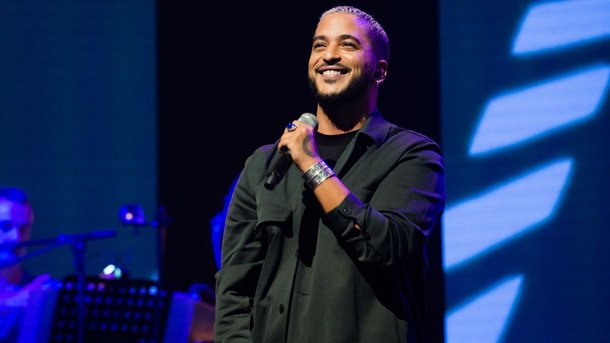 Slimane : le message caché derrière son single "Paname"