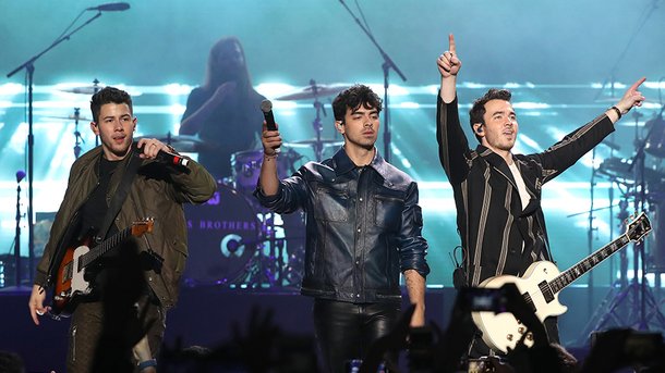 Les Jonas Brothers dévoilent un nouvel extrait de leur documentaire