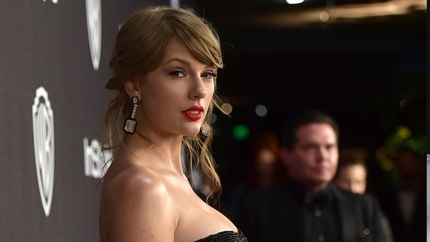 Taylor Swift a géré de A à Z sa prestation aux Country Music Awards