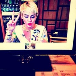 Miley Cyrus :  je suis prête pour un chat avec @iamwill