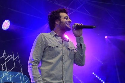 Amir au Concert Pop Love Chérie FM