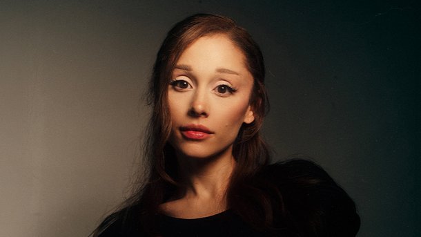 Ariana Grande annonce le remix de «34+35» avec deux artistes surprises