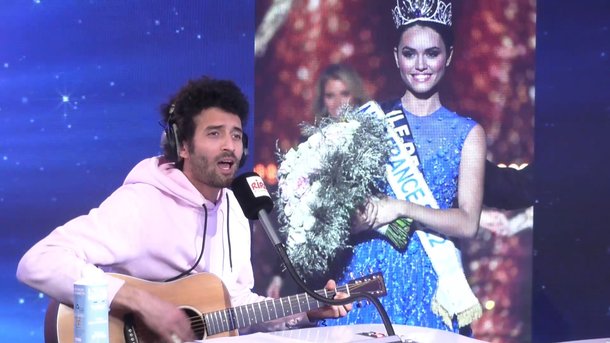 Alex Fredo chante pour Diane Leyre, Miss France 2022 : "T’as 24 ans, Tu es Miss France tout simplement, A 24 ans, J’habitais encore chez maman..."