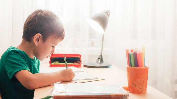 Les infos du Réveil Chérie : Noé, un petit garçon de 7 ans, écrit à la reine d’Angleterre, elle lui répond !