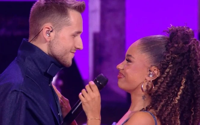 Théo L. et Léane à la Star Academy 2025