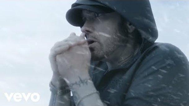 Eminem - Walk On Water ft. Beyoncé