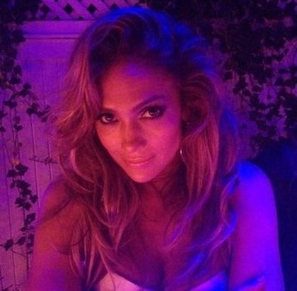 Jennifer Lopez: Let the games begin! #itsmyparty #funtimes #birthdaygirl #aintnuthinbutanumber 