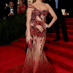 Jennifer Lopez - Met Gala 2015