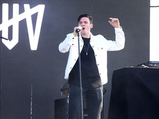 Lauv