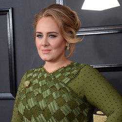 Adele aux Grammy Awards