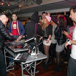 Jeudi 6 Décembre avec DJ D-Bass