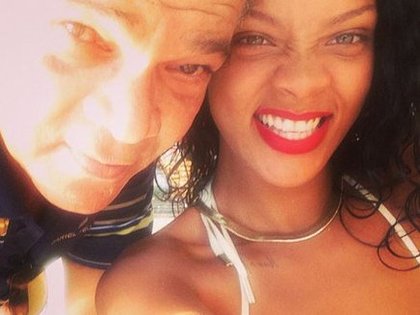 rihanna-instagram-c-