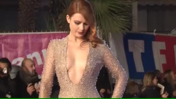 La montée des marches des NRJ Music Awards 15th Edition en vidéo
