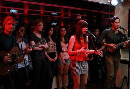 émission du vendredi 07 septembre avec Carly Rae Jepsen