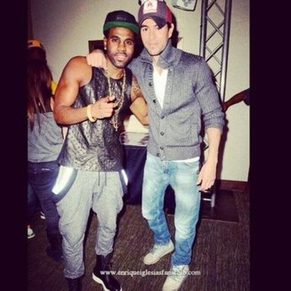 Jason Derulo: Il reste 30 jours de fitness! On commence bien la nouvelle année, on la commence aujourd’hui! C’est parti !!! 