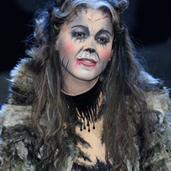 La première représentations de Cats avec Chimène Badi