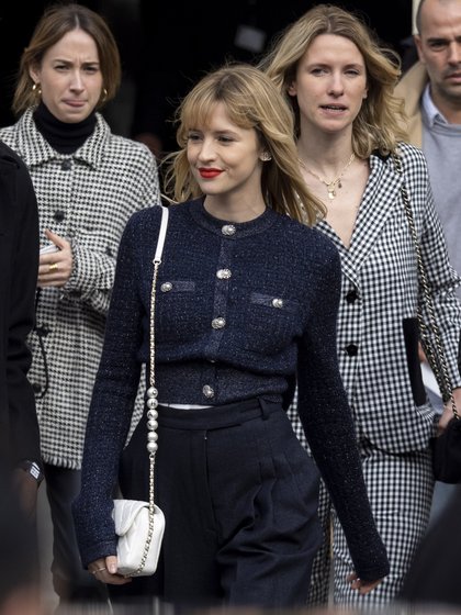 Angèle au défilé Chanel à la Fashion Week. Le 3 mars 2020 à Paris.