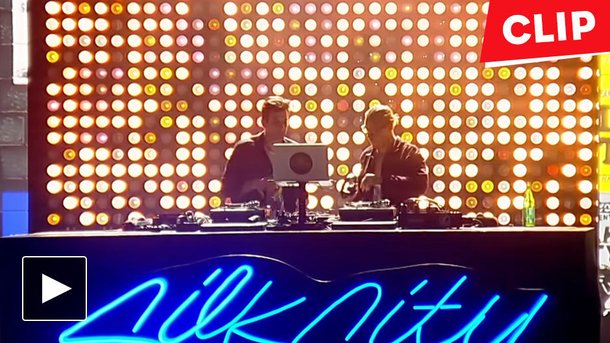 Diplo et Mark Ronson dévoilent le clip rétro de «Only Can Get Better»