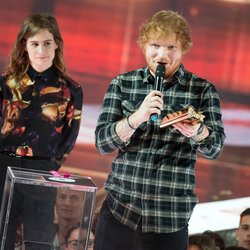 Ed Sheeran reçoit son prix - NRJ Music Awards 2015