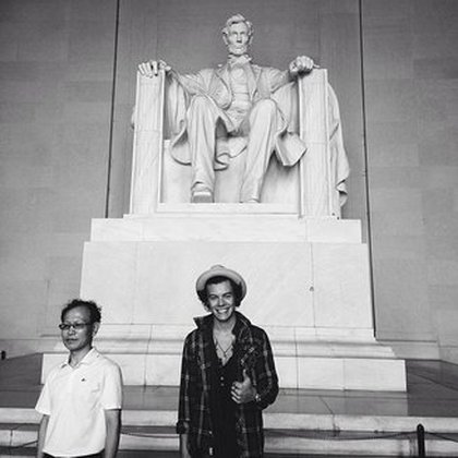 Harry Styles : Juste 3 mecs qui traînent ensemble