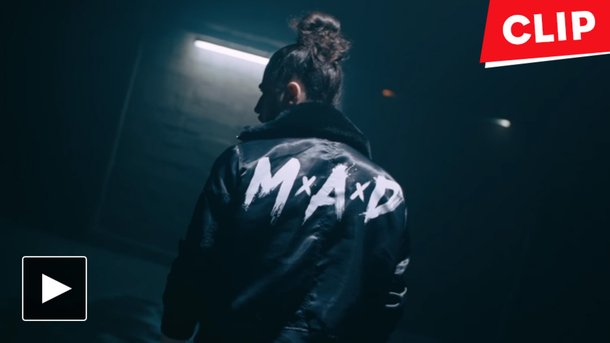 Boostee veut vivre son rêve américain dans son clip «M.A.D.»