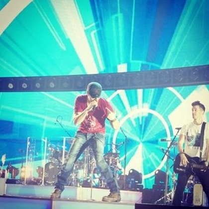 Enrique Iglesias: j'ai hâte de repartir en tournée. Dans quelle ville je devrais aller en premier? 