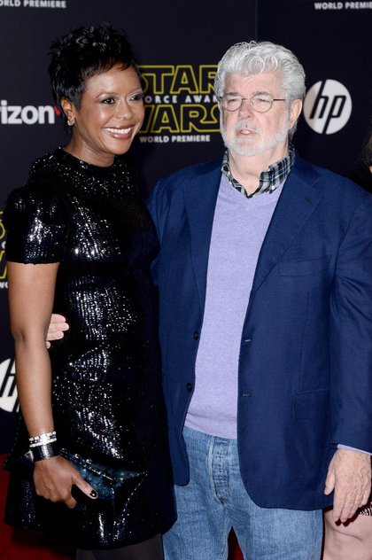 Mellody Hobson et George Luca à la première mondiale de Star Wars Episode VII à Los Angeles