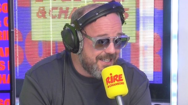 Pour rire, Alban Ivanov fait le hater, et donne des raisons, pour ne pas aller voir "Challenger" au cinéma ! C'est la minute du hater et c'est très drôle !