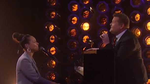 Alicia Keys parodie «Shallow» de Lady Gaga avec James Corden !