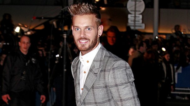 M Pokora nous offre encore une photo de lui ultra sexy!