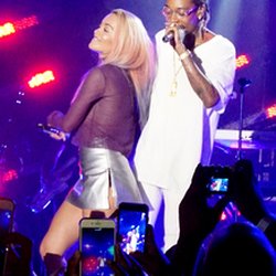 Rita Ora : super sexy sur scène à Los Angeles!