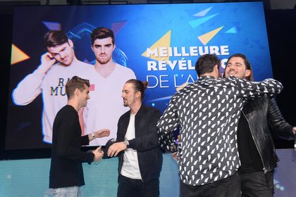 Dimitri Vegas et Like Mike - The Chainsmokers - NRJ DJ AWARDS 2016 - La Cérémonie