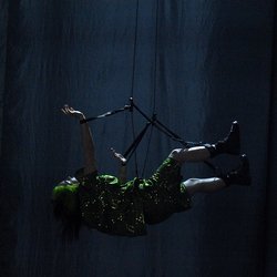 Billie Eilish donne le coup d'envoi de sa tournée "Where Do We Go?" 3