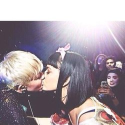 miley-cyrus-et-katy-perry
