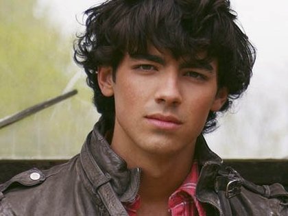 Joe Jonas change de cap