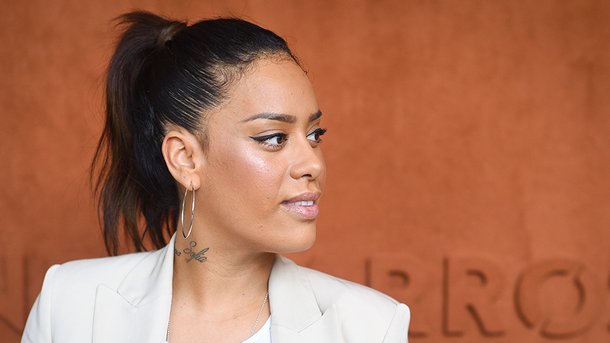 Amel Bent prépare ses enfants pour l’école un jour férié, la gaffe qui amuse ses fans