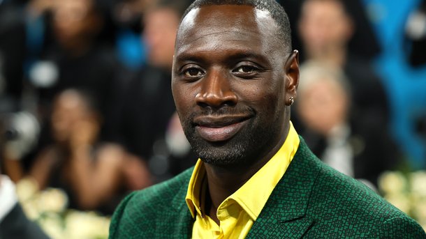 Met Gala 2025 : la réaction hilarante d’Omar Sy sur le tapis rouge