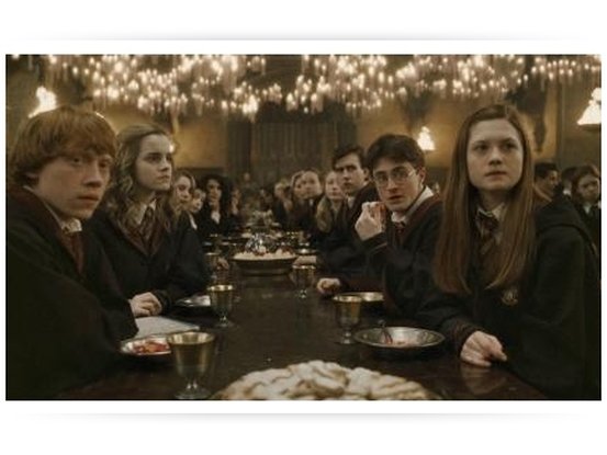Harry Potter : Un dîner de Noël à Poudlard, ça vous tente ?